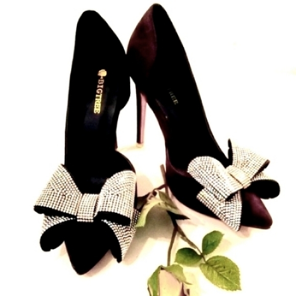 🎁 FREE GIFT IS INCLUDED 🎁 NEW 3D Rhinestones Bow High Heels Women Shoes - Picture 3 of 16